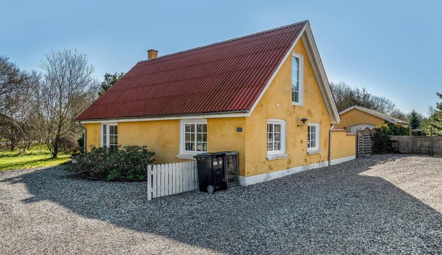 Lovely home in Pandrup with WiFi