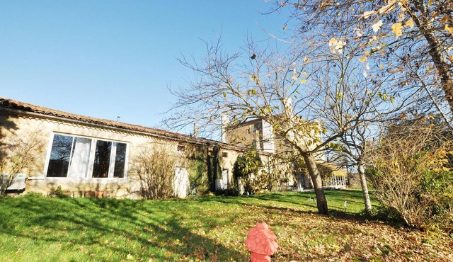 Lovely home in Pech-Luna with WiFi