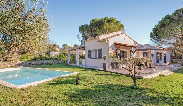 Lovely home in Peymeinade with private swimming pool, can be inside or outside