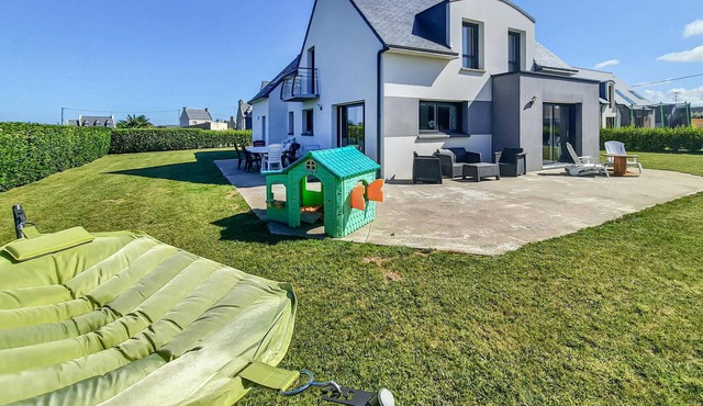 Lovely home in Plouguerneau with WiFi