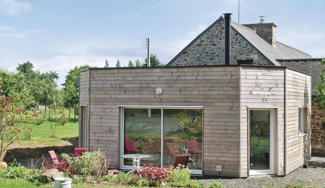 Lovely home in Plouha with WiFi