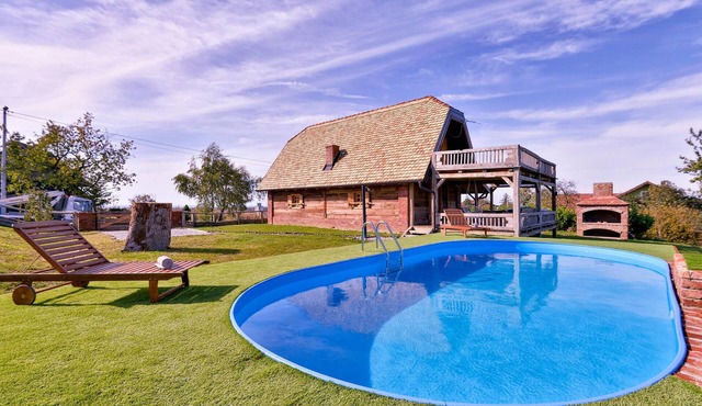 Lovely home in Popovaca