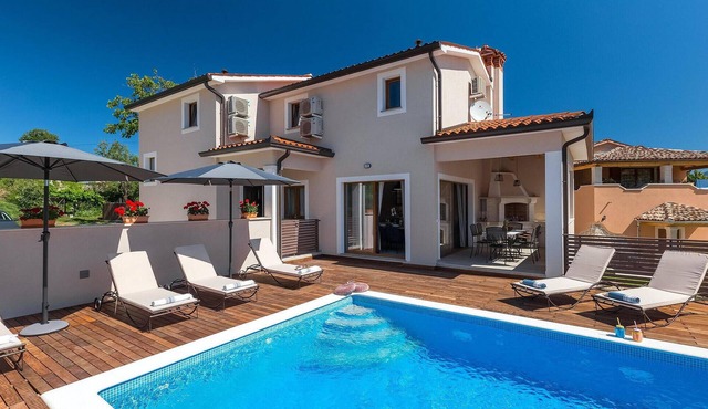 Lovely home in Potpican