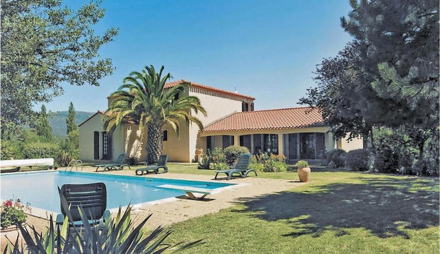 Lovely Home In Prades