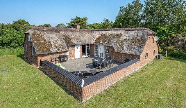 Lovely home in Ringkøbing with sauna