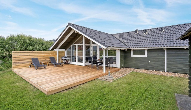 Lovely home in Rømø with WiFi