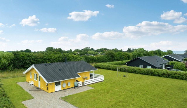 Lovely home in Rudkøbing with sauna