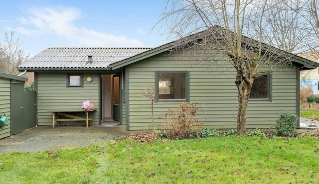 Lovely home in Samsø with WiFi