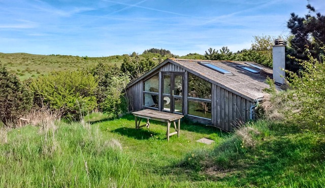 Lovely home in Samsø with WiFi