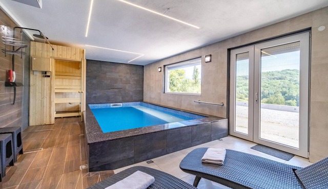 Lovely home in Sculac with sauna