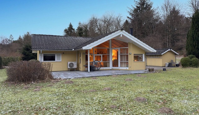 Lovely home in Silkeborg with WiFi