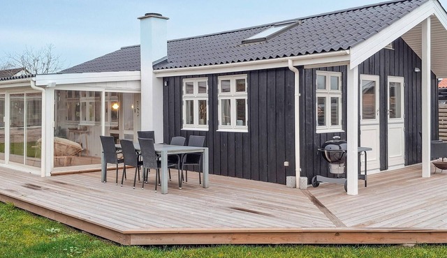 Lovely home in Sjølund with WiFi
