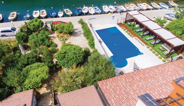 Lovely home in Skradin with sauna