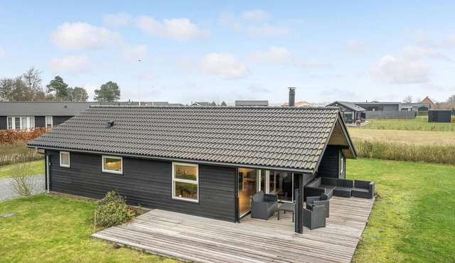 Lovely home in Slagelse with WiFi