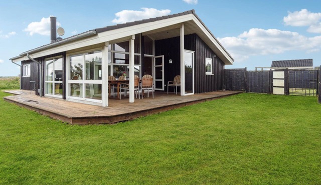 Lovely home in Storvorde with sauna