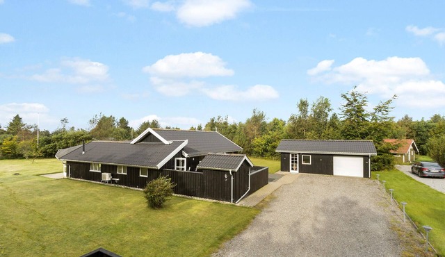 Lovely home in Strandby with WiFi