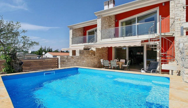 Lovely home in Sv.Ivan