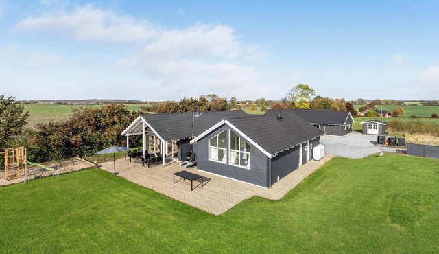 Lovely home in Sydals with sauna