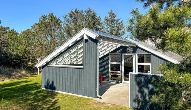 Lovely home in Thisted with WiFi