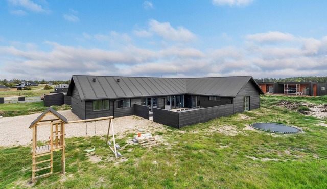 Lovely home in Thisted with sauna