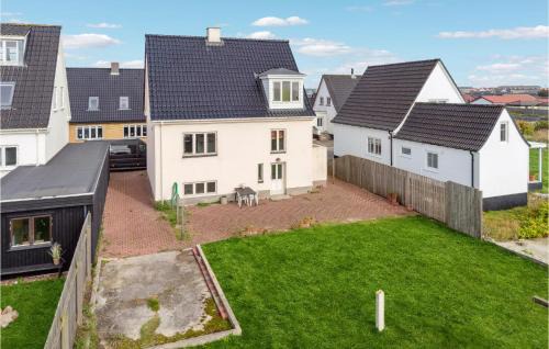 Lovely Home In Thyborøn With Kitchen