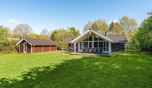 Lovely home in Toftlund with sauna