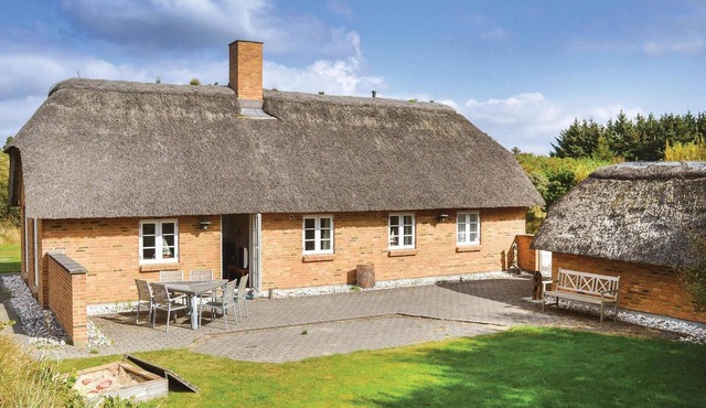 Lovely home in Ulfborg with sauna