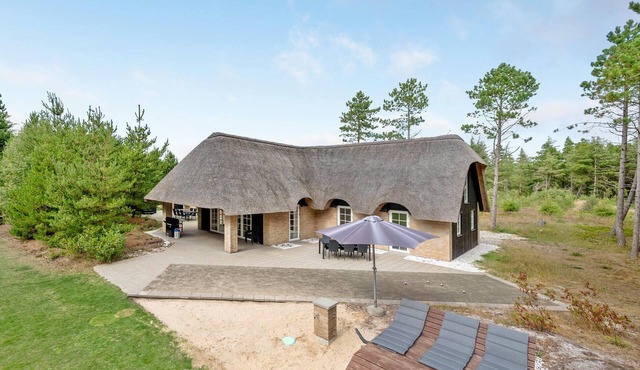 Lovely home in Ulfborg with sauna