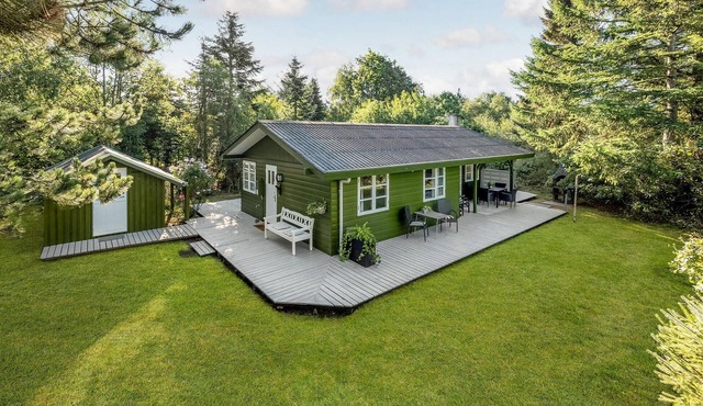 Lovely home in Ulfborg