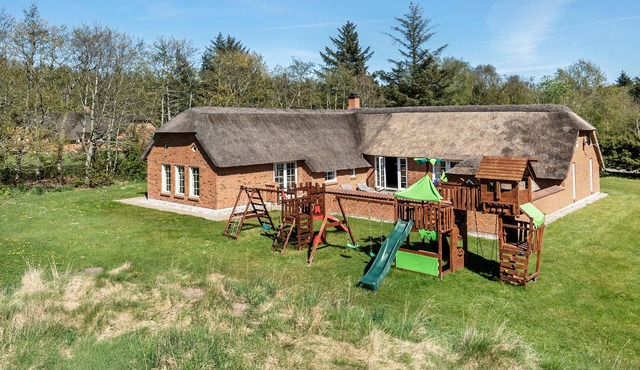 Lovely home in Ulfborg with sauna