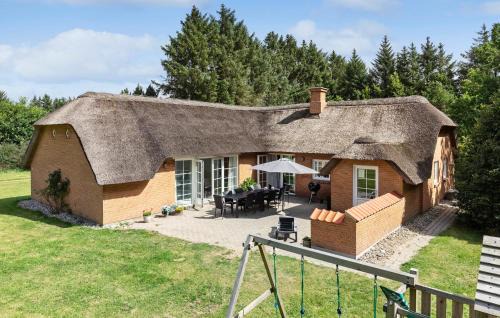 Lovely Home In Ulfborg With Wifi