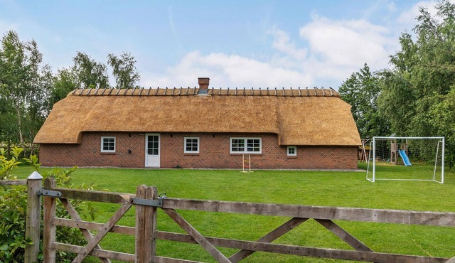 Lovely home in Væggerløse with sauna