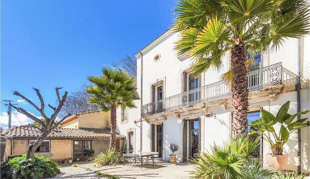 Lovely Home In Valros With Wifi