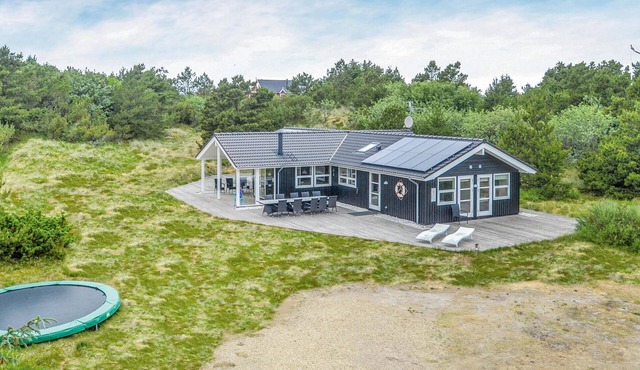 Lovely home in Vejers Strand with sauna