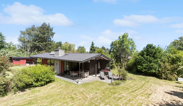 Lovely home in Vejby with WiFi