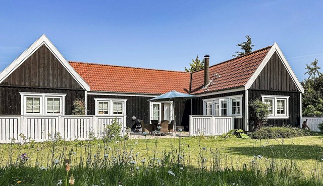 Lovely home in Vejby with sauna