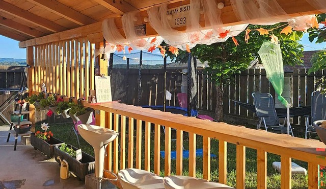 Lovely home in Veleskovec
