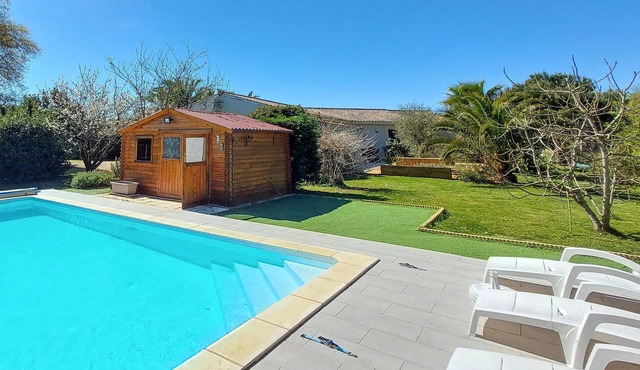 Lovely home in Vensac