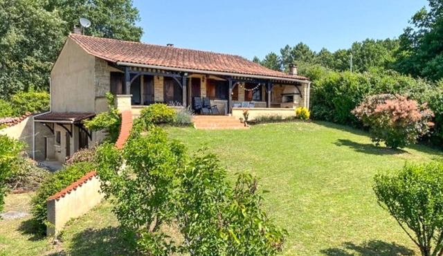 Lovely home in Villamblard with WiFi