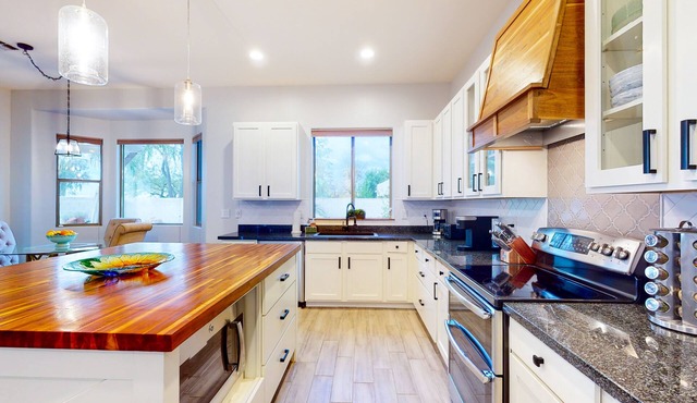 Lovely home with pool, enclosed yard, central AC, & washer/dryer