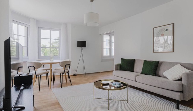 Lovely Horgen 3BR, 2 min to Train Station, by Blueground