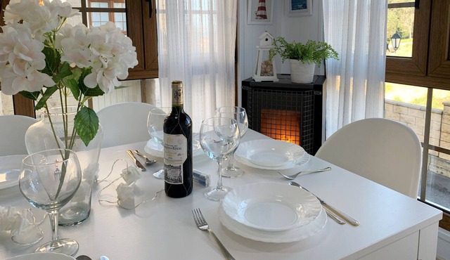LOVELY house 5' WALKING to the BEACH and the CENTER Somo. 20' from SANTANDER!!