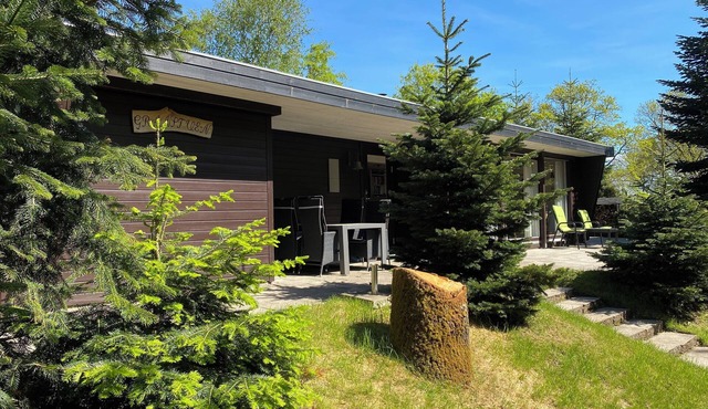 Lovely house for 6 people with a sea view in an attractive summer house area