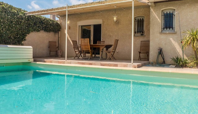 Lovely house near the historical center of Narbonne and main shops, private pool