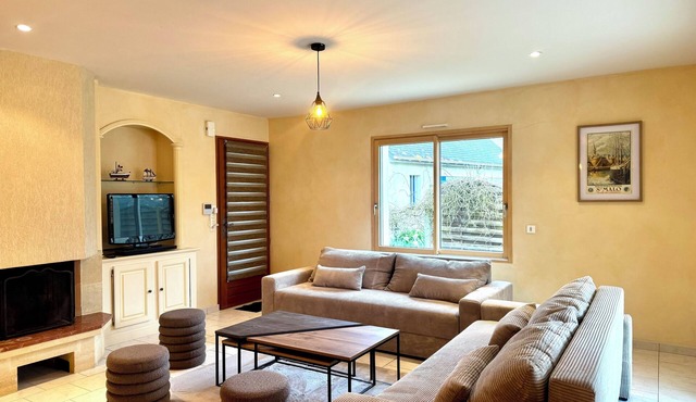 Lovely house only 15 mins from Dinard beaches