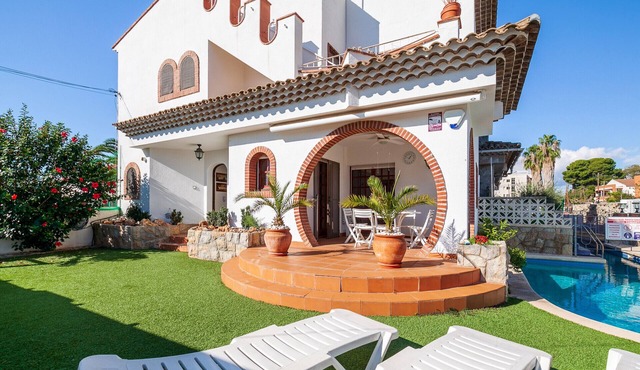 Lovely house with pool near the beach - C307-033 CASA MEDITERRANEA