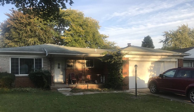 Lovely Huge1 story home 5 beds up 10 people