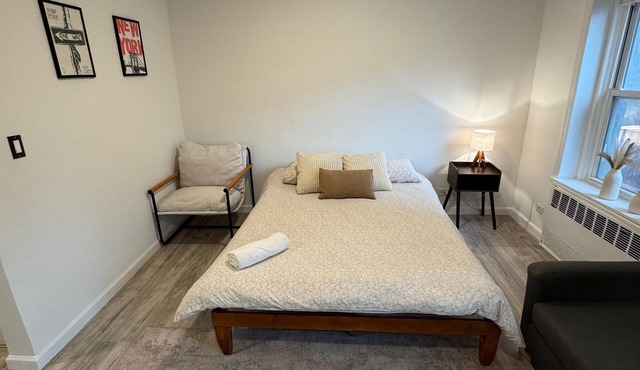 Lovely Kips Bay Studio Retreat!