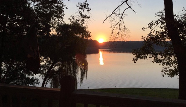 Lovely Lake Home With Great Views - Contact Owner first for availability