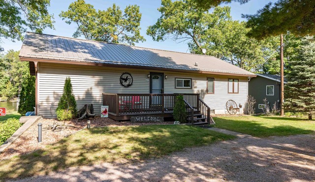LOVELY LAKEFRONT HOME ON THE EASTERN SIDE OF CASTLE ROCK LAKE